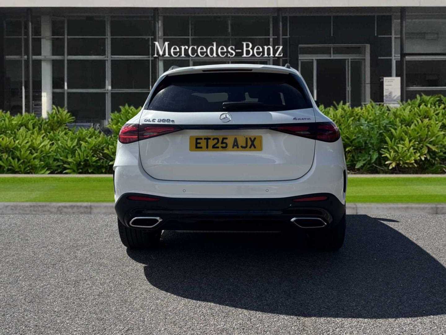 Used Mercedes-Benz GLC 2025 for sale - 76460430: Photo 5