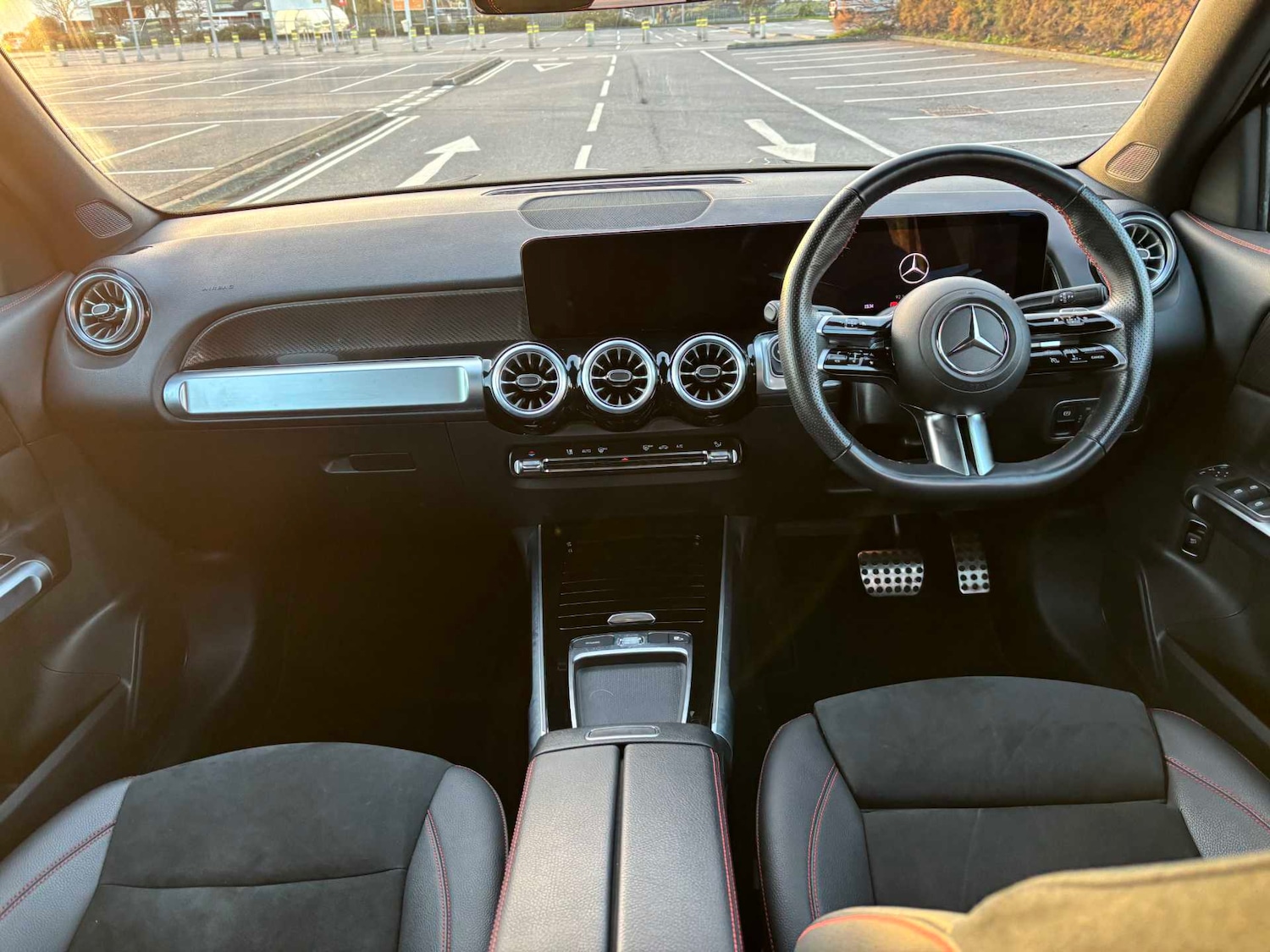 Used Mercedes-Benz GLB 2024 for sale - 77244980: Photo 17