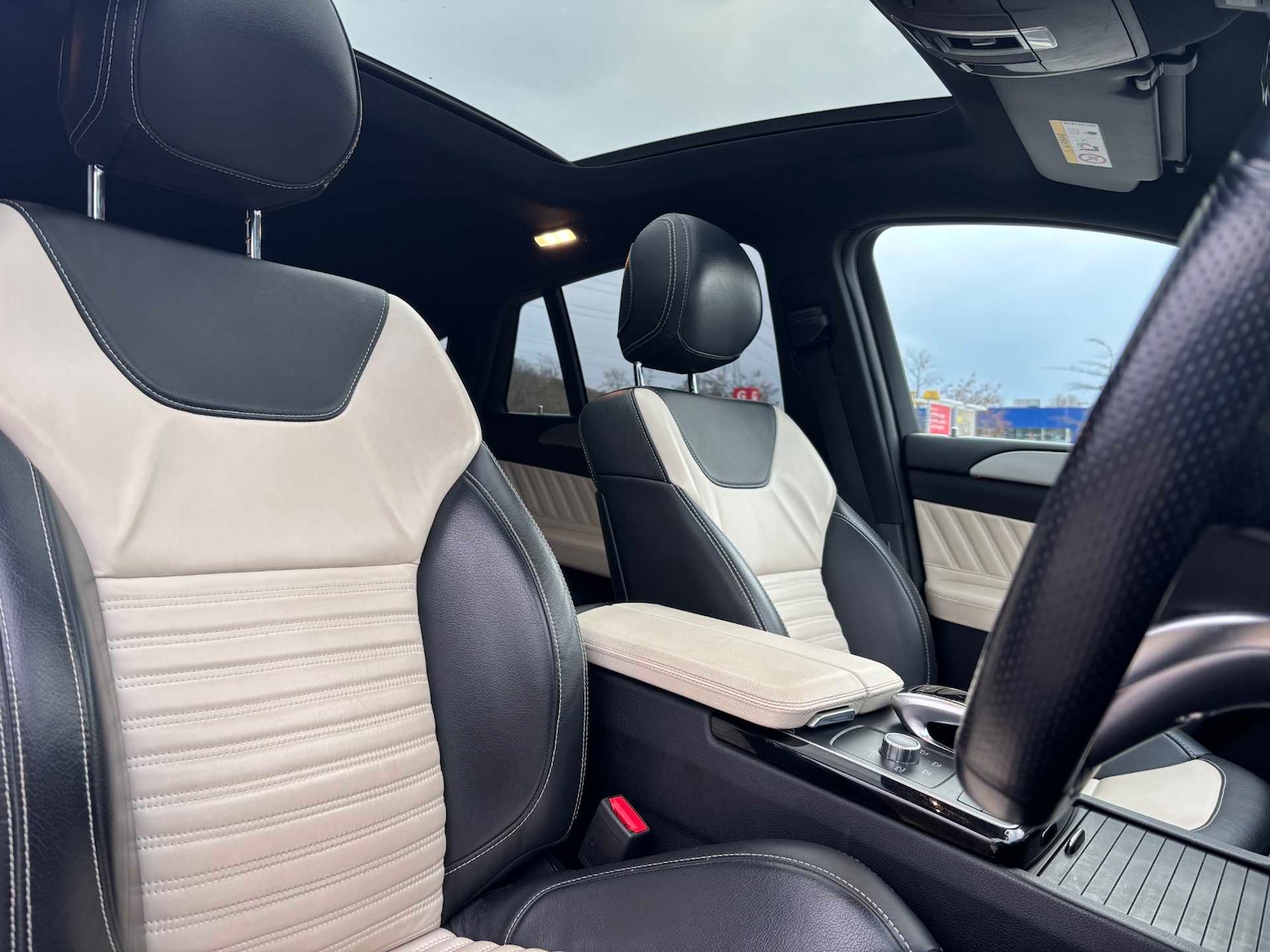 Used Mercedes-Benz GLE 2019 for sale - 76842926: Photo 32