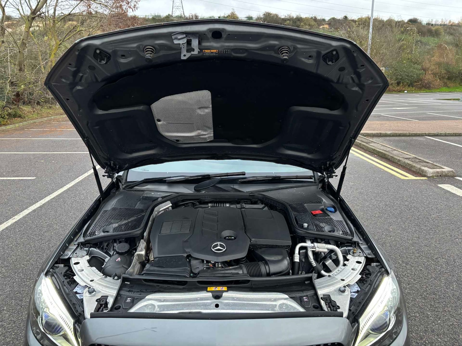 Used Mercedes-Benz C Class 2020 for sale - 76705060: Photo 30