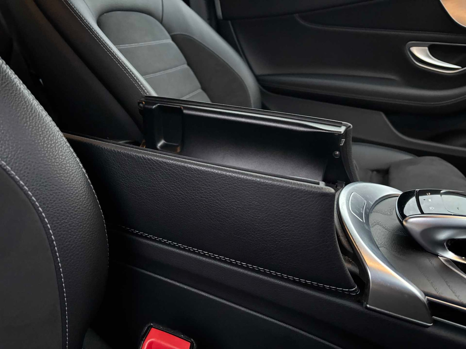 Used Mercedes-Benz C Class 2020 for sale - 76705060: Photo 31