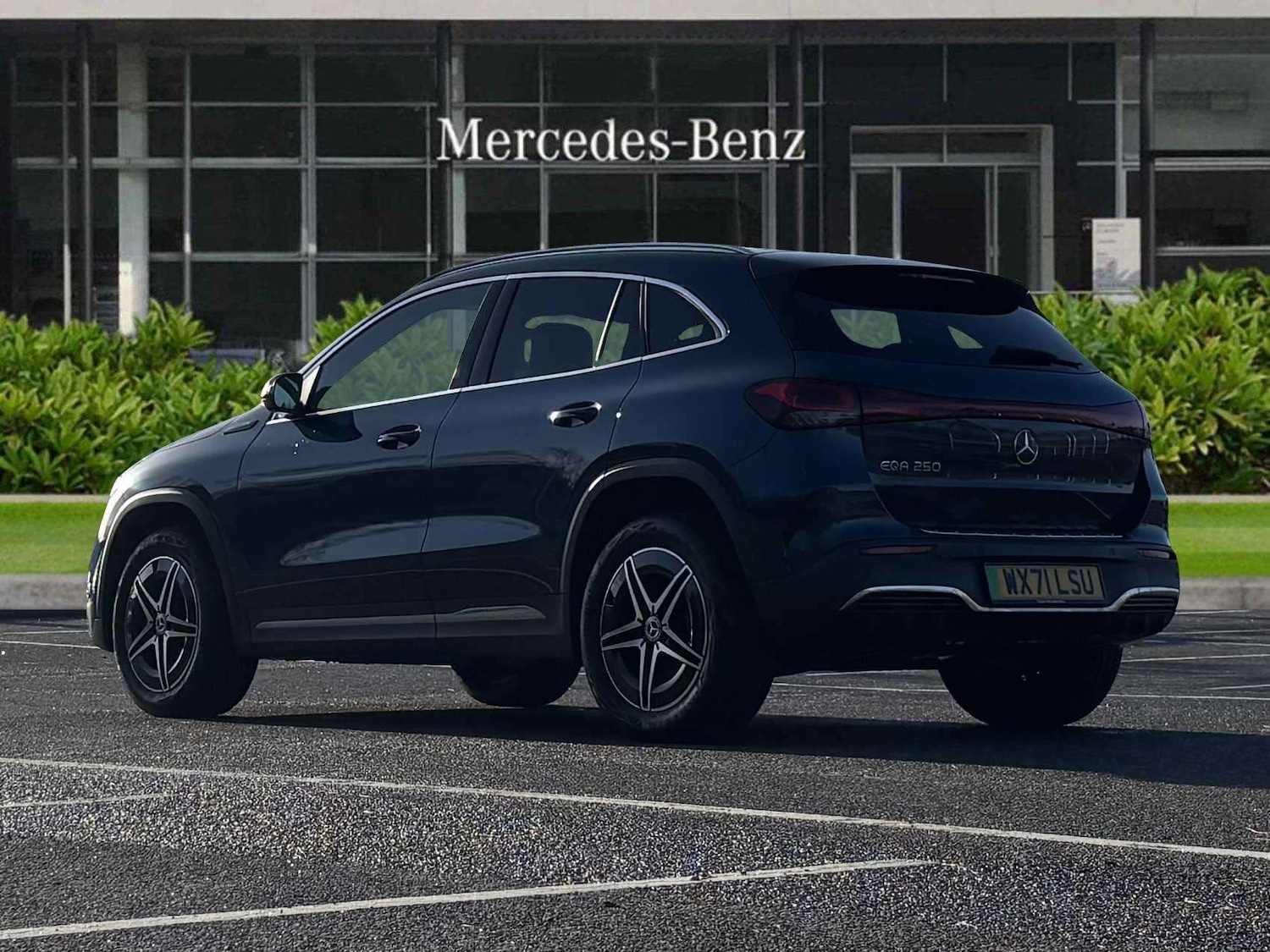 Used Mercedes-Benz EQA 2021 for sale - 77308344: Photo 2