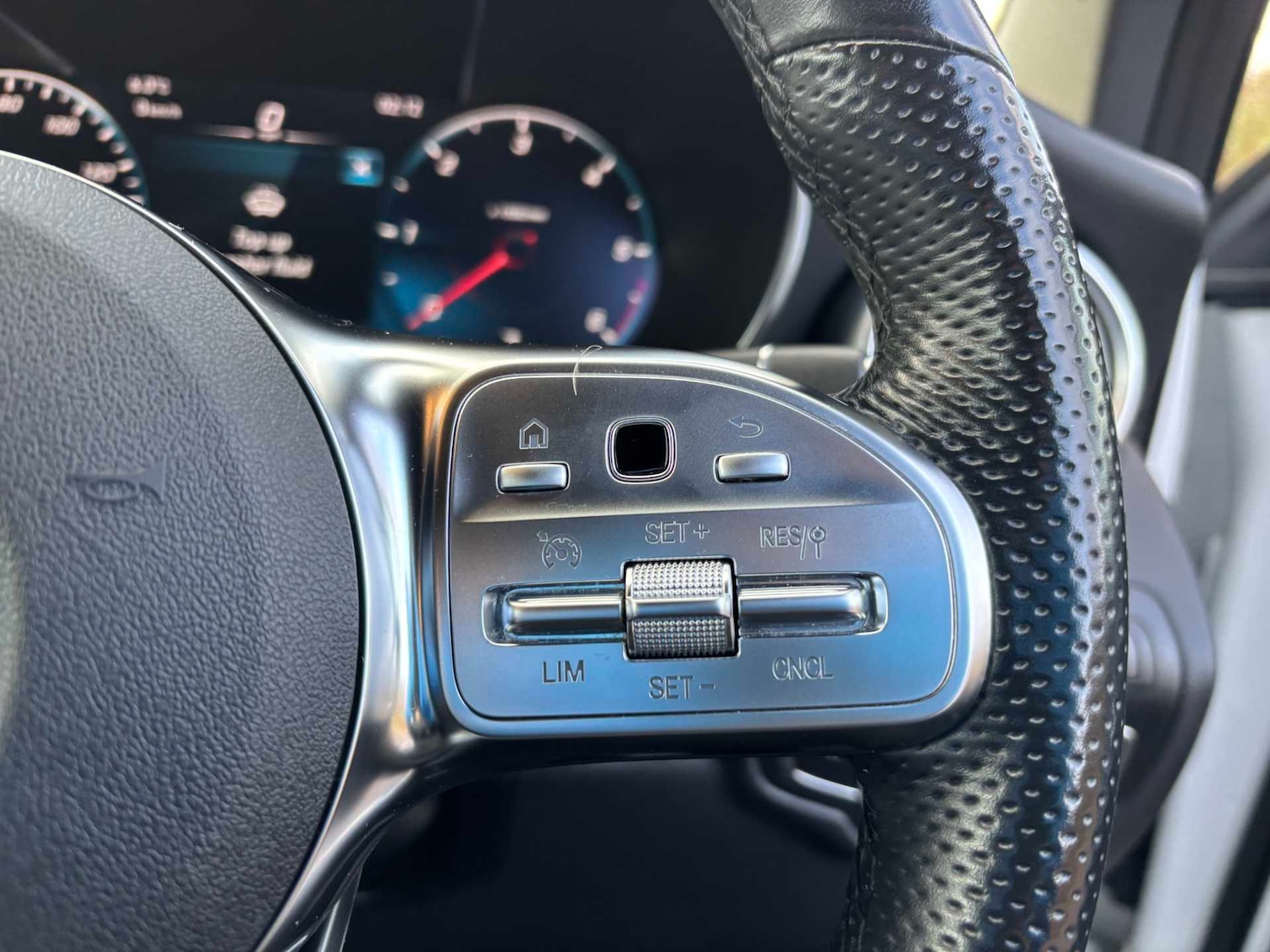 Used Mercedes-Benz GLC 2020 for sale - 76648854: Photo 19