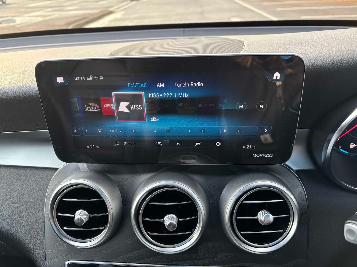 Used Mercedes-Benz GLC 2020 for sale - 76648854: Photo 35