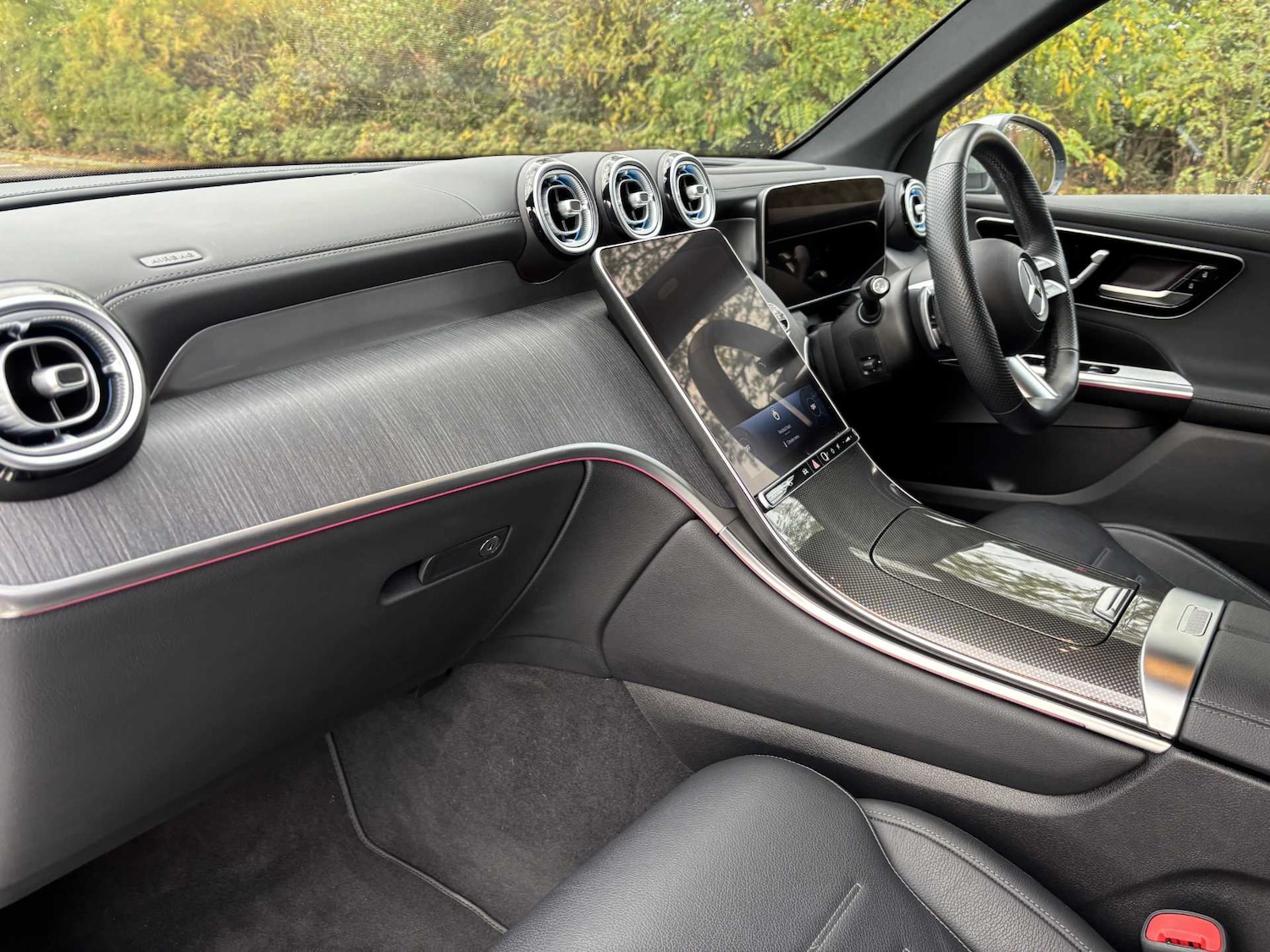 Used Mercedes-Benz GLC 2023 for sale - 76316138: Photo 11