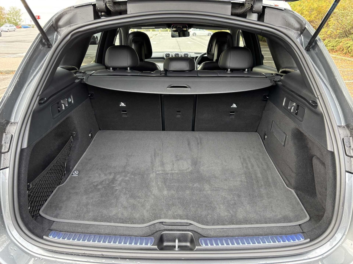 Used Mercedes-Benz GLC 2023 for sale - 76316138: Photo 12