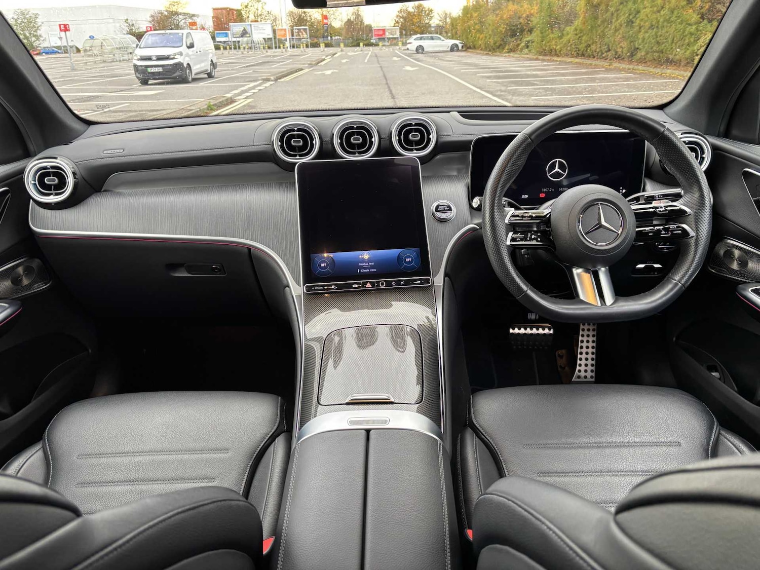 Used Mercedes-Benz GLC 2023 for sale - 76316138: Photo 17