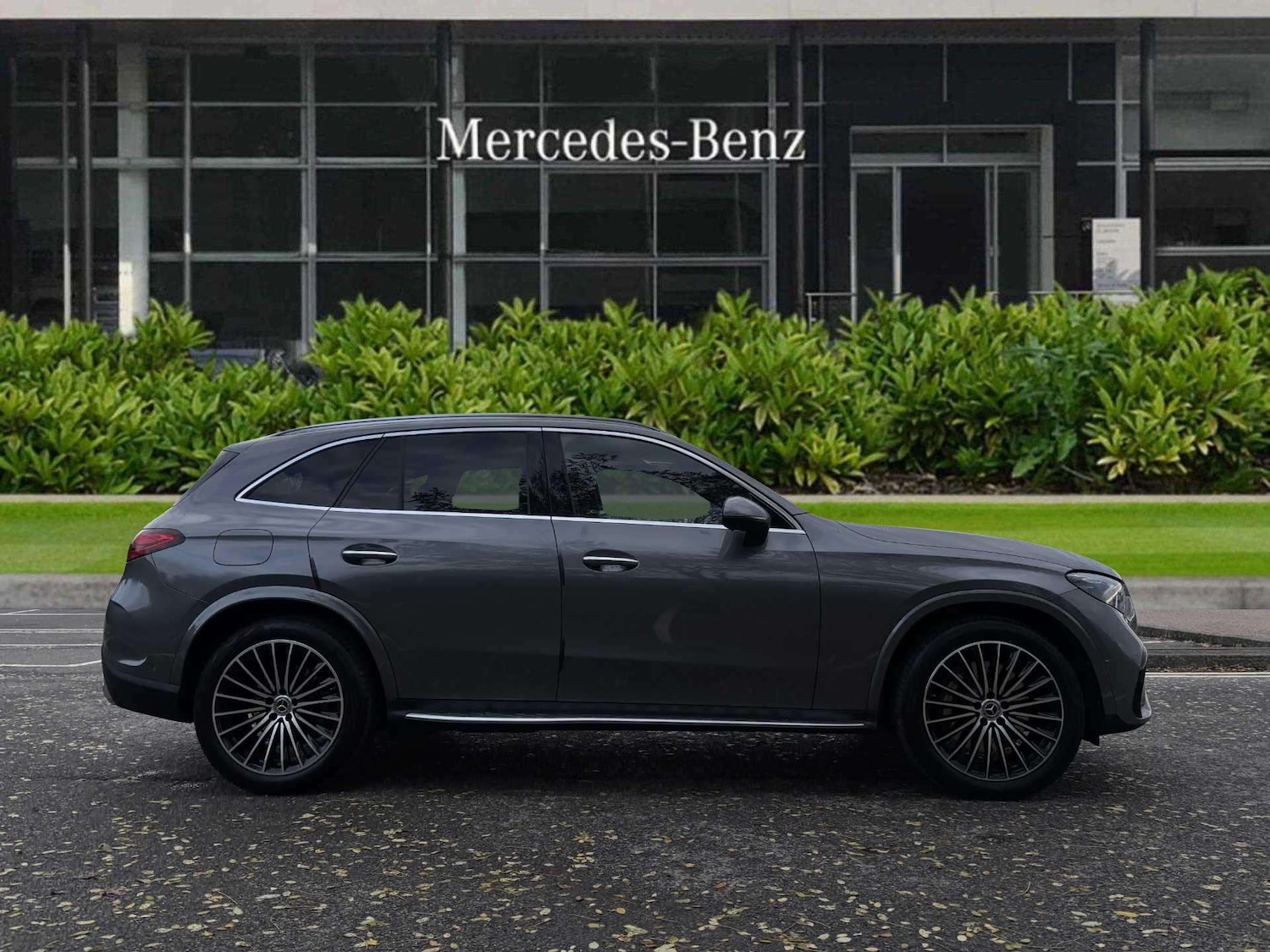 Used Mercedes-Benz GLC 2023 for sale - 76316138: Photo 6