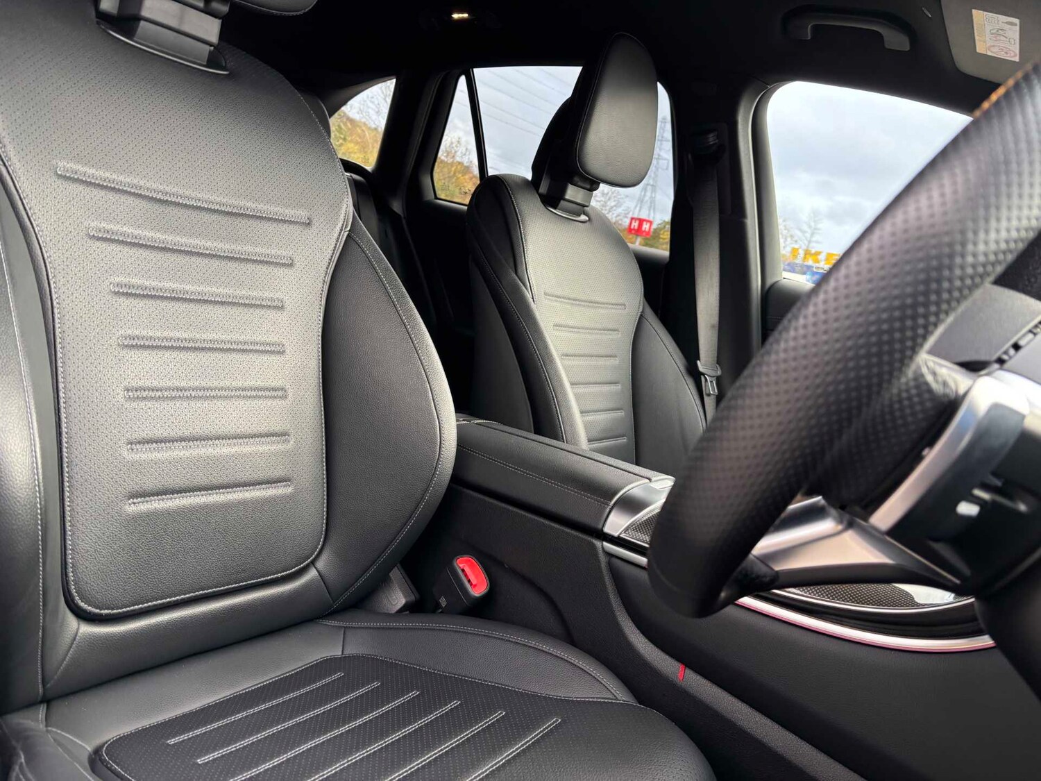 Used Mercedes-Benz GLC 2023 for sale - 76421047: Photo 32