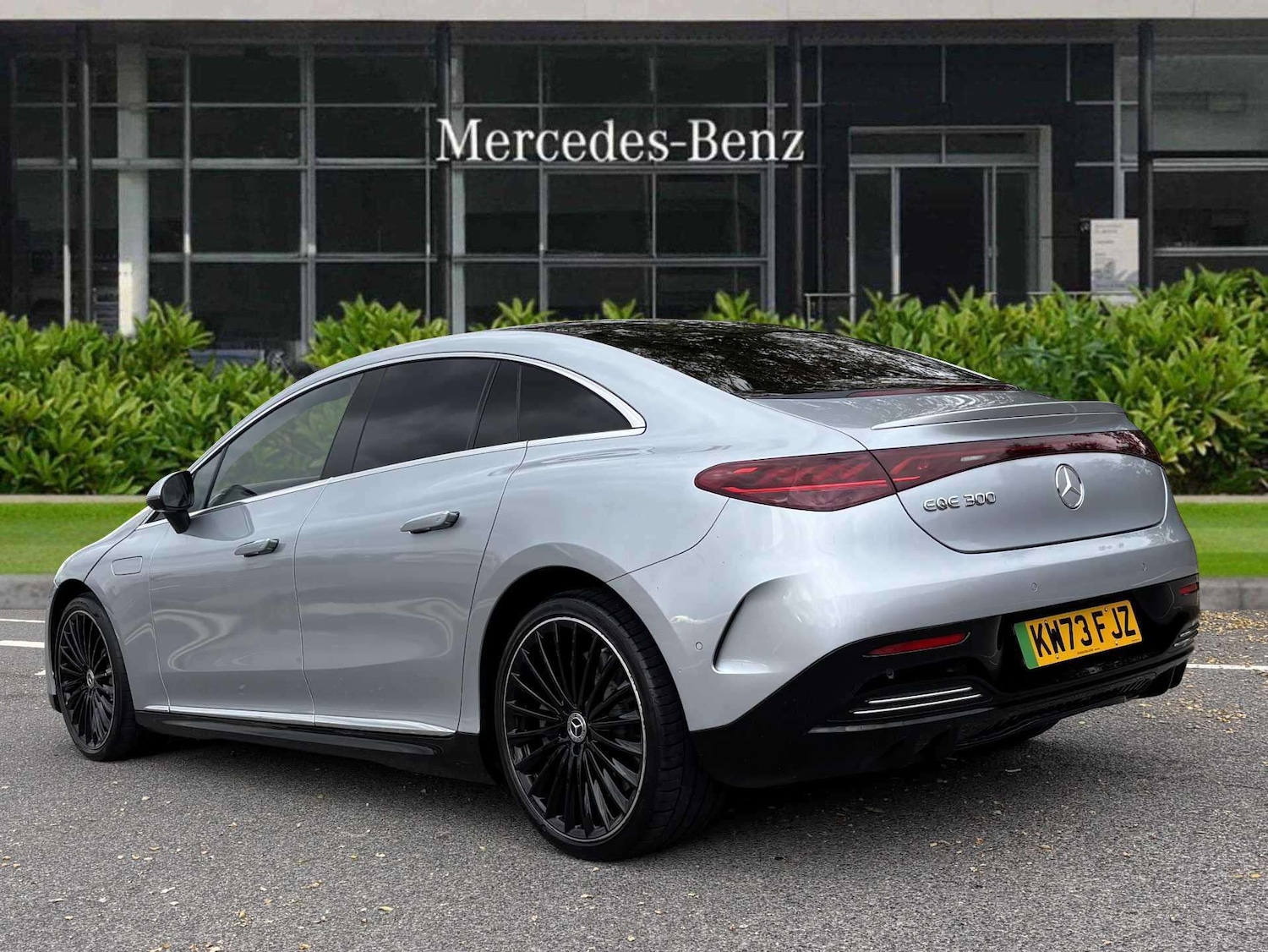 Used Mercedes-Benz EQA 2023 for sale - 76249074: Photo 2