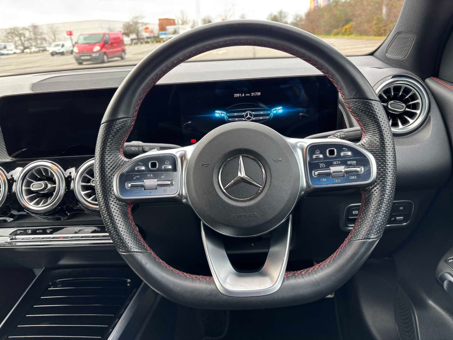 Used Mercedes-Benz GLB 2022 for sale - 77894363: Photo 16