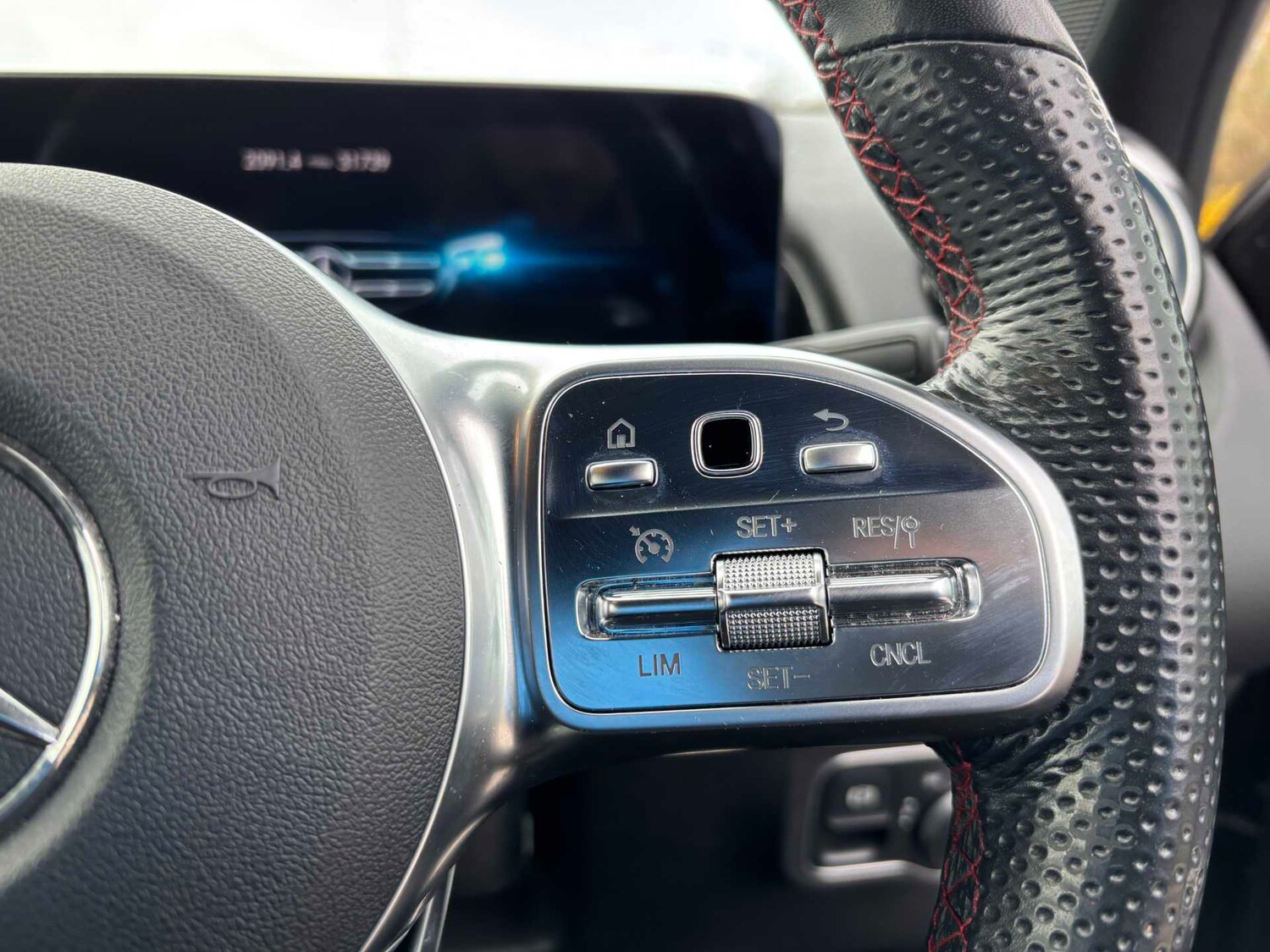 Used Mercedes-Benz GLB 2022 for sale - 77894363: Photo 19