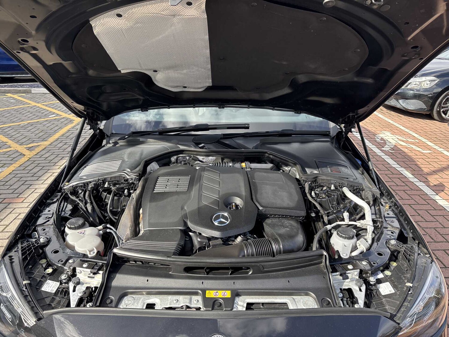 Used Mercedes-Benz C Class 2022 for sale - 76075457: Photo 30