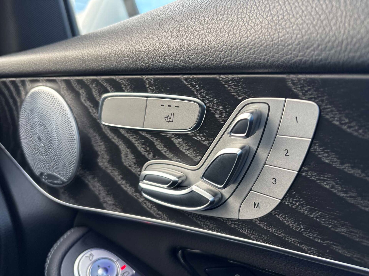 Used Mercedes-Benz GLC 2021 for sale - 78037607: Photo 30