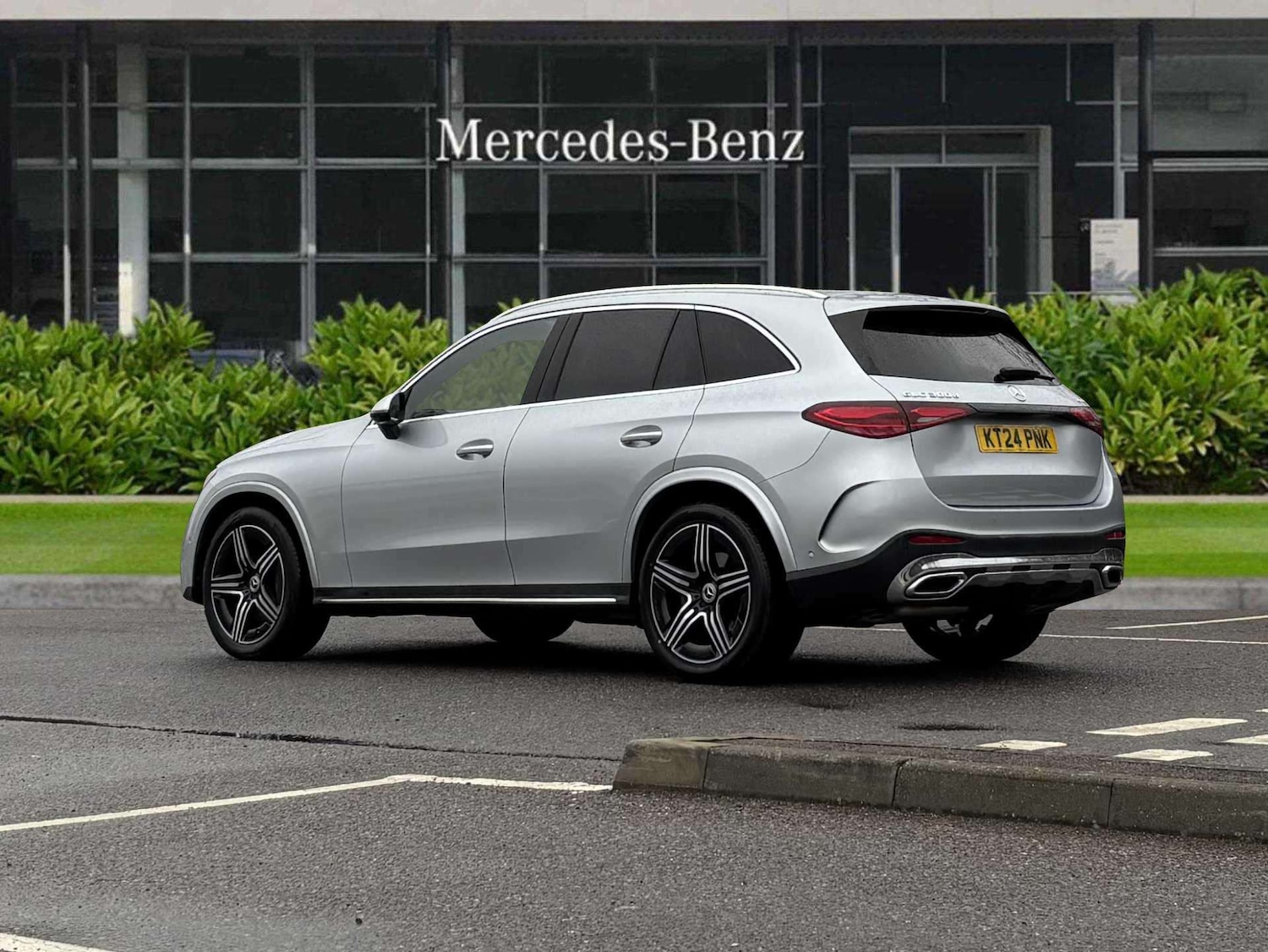 Used Mercedes-Benz GLC 2024 for sale - 76902358: Photo 2