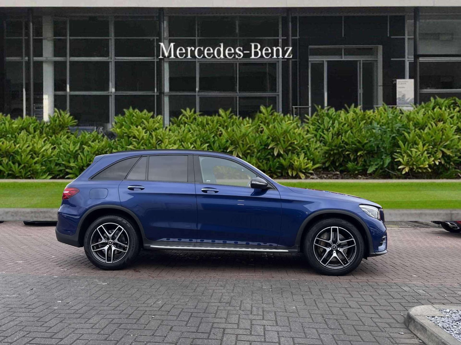 Used Mercedes-Benz GLC 2017 for sale - 76390626: Photo 6