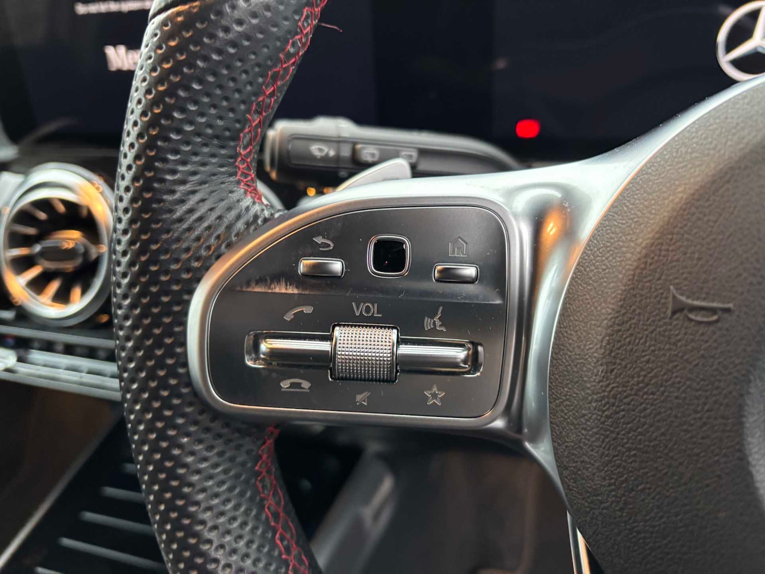 Used Mercedes-Benz GLB 2022 for sale - 77979425: Photo 18