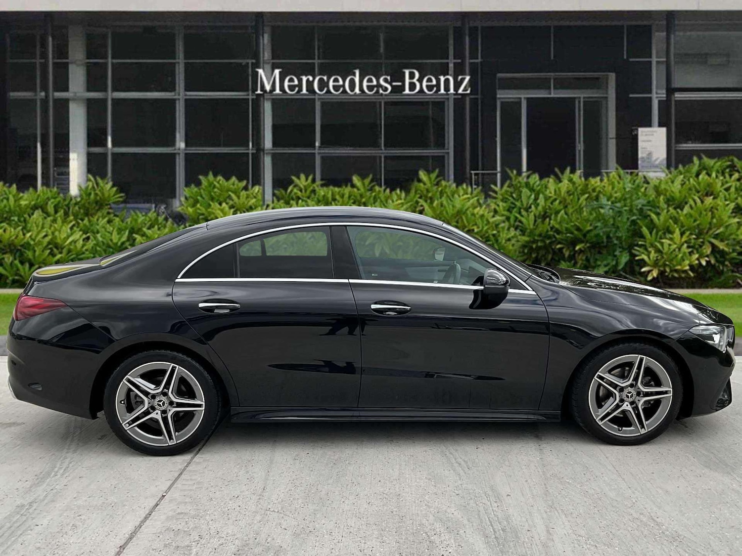 Used Mercedes-Benz CLA 2024 for sale - 76718107: Photo 2