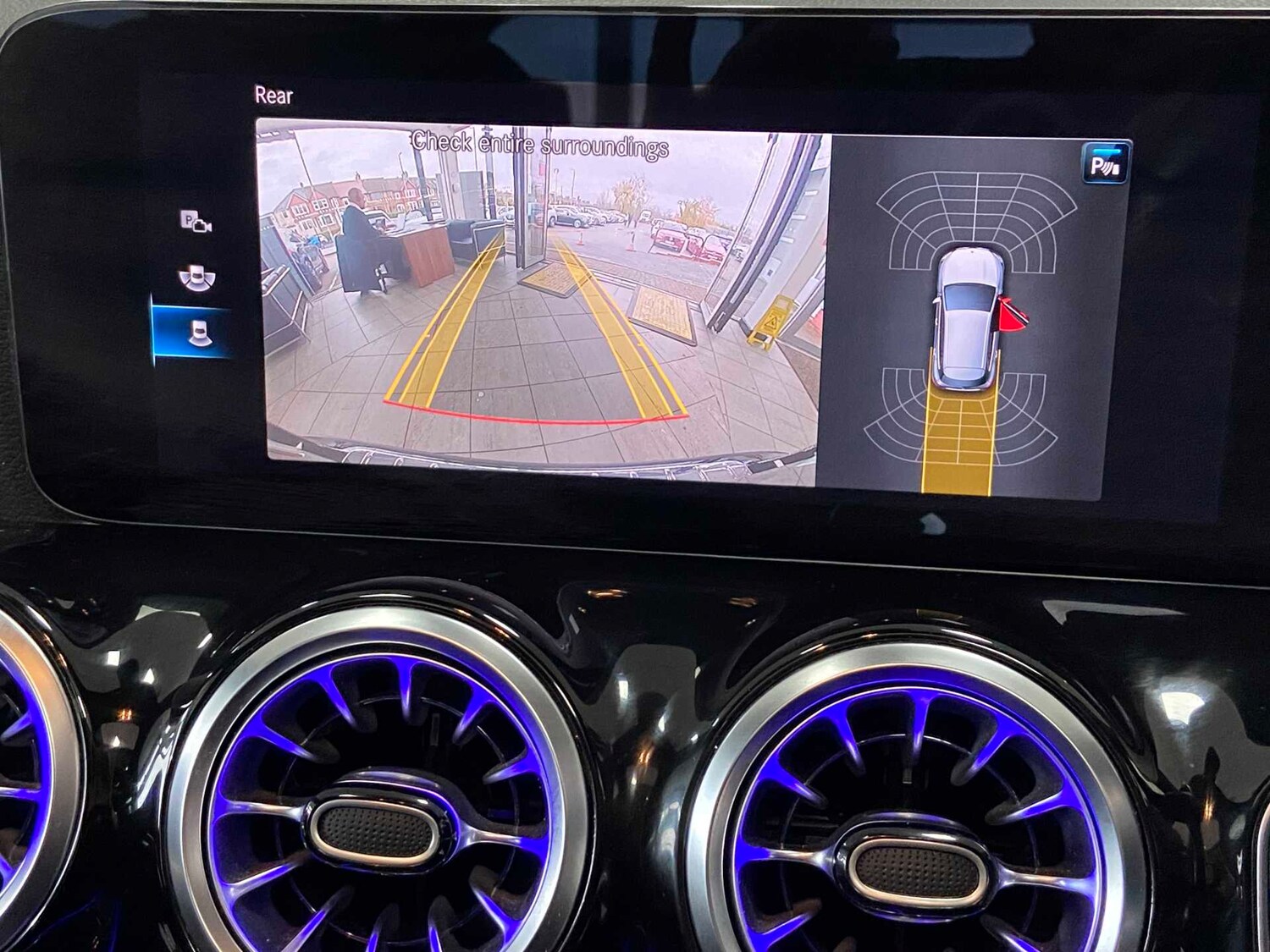 Used Mercedes-Benz GLA 2023 for sale - 76553102: Photo 31