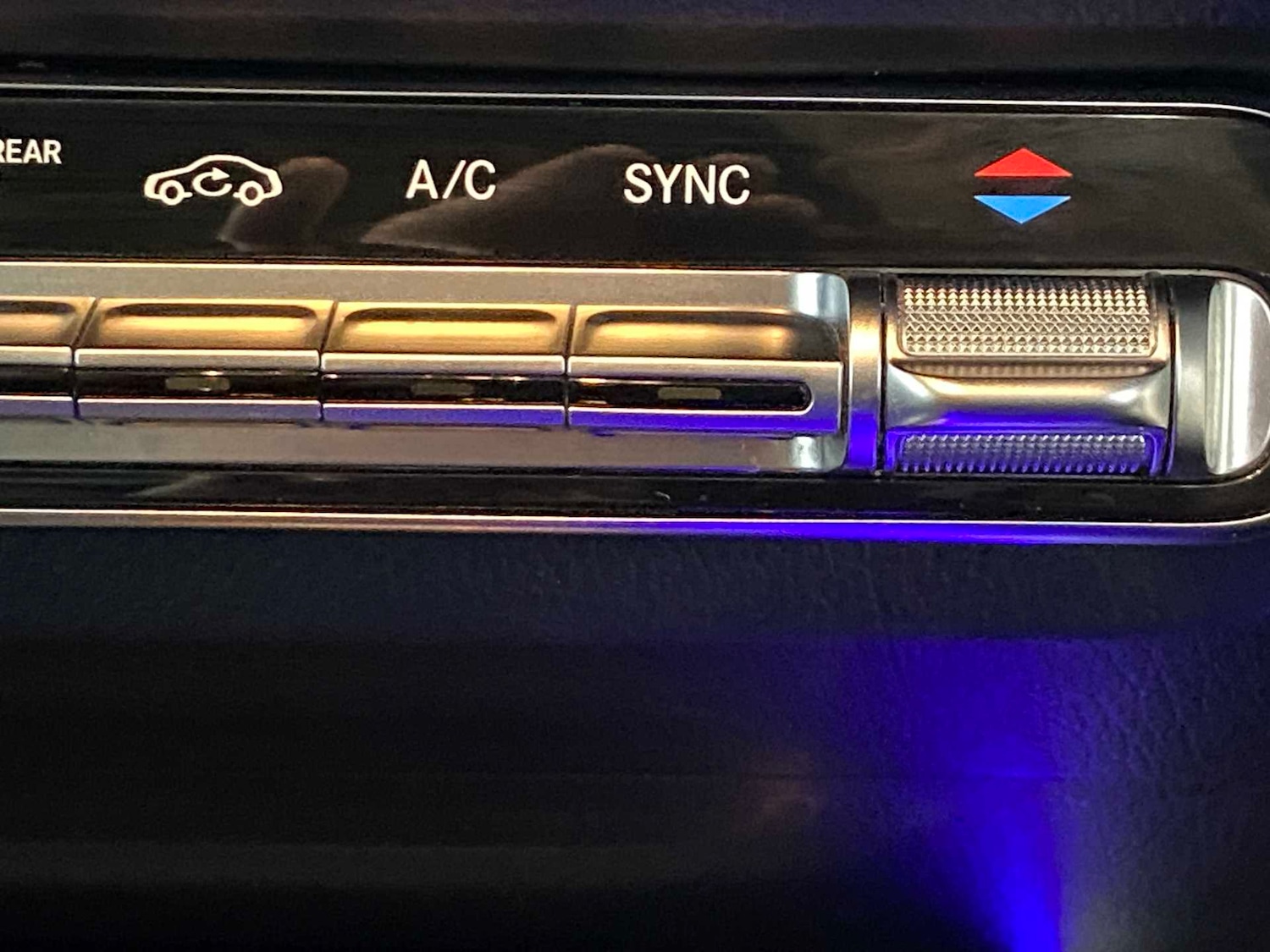 Used Mercedes-Benz GLA 2023 for sale - 76553102: Photo 32