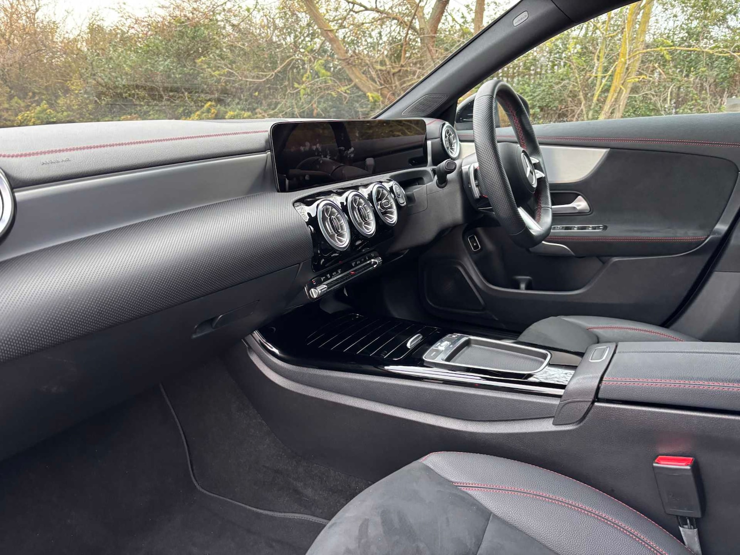 Used Mercedes-Benz CLA 2024 for sale - 76705186: Photo 11