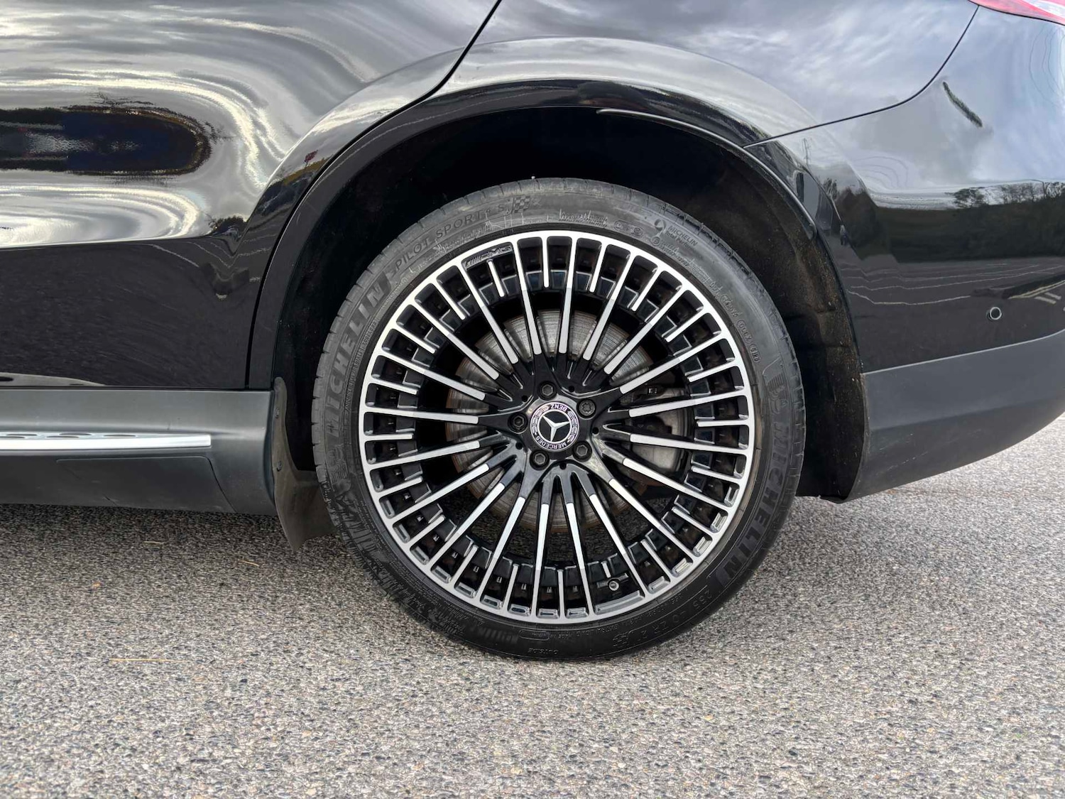 Used Mercedes-Benz EQC 2021 for sale - 76329129: Photo 9