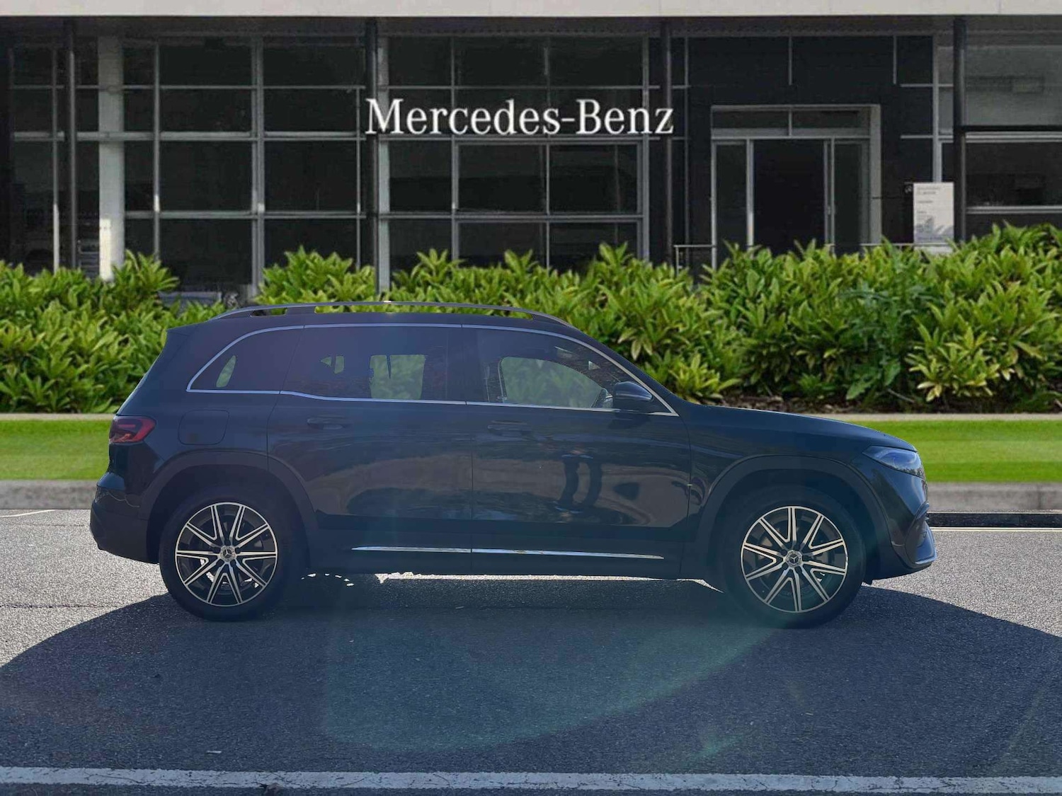 Used Mercedes-Benz EQB 2024 for sale - 76329199: Photo 6