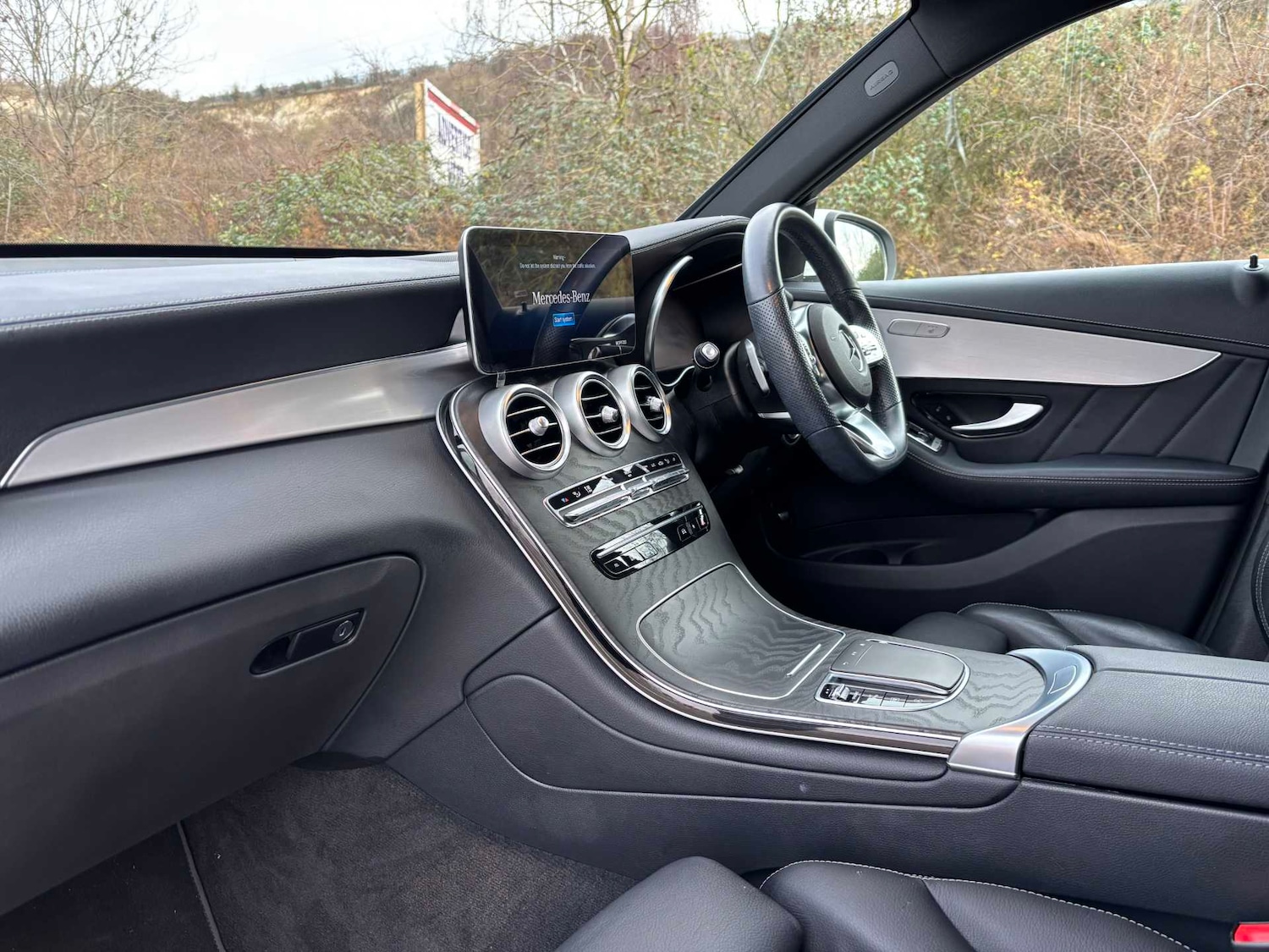 Used Mercedes-Benz GLC 2022 for sale - 77270175: Photo 11