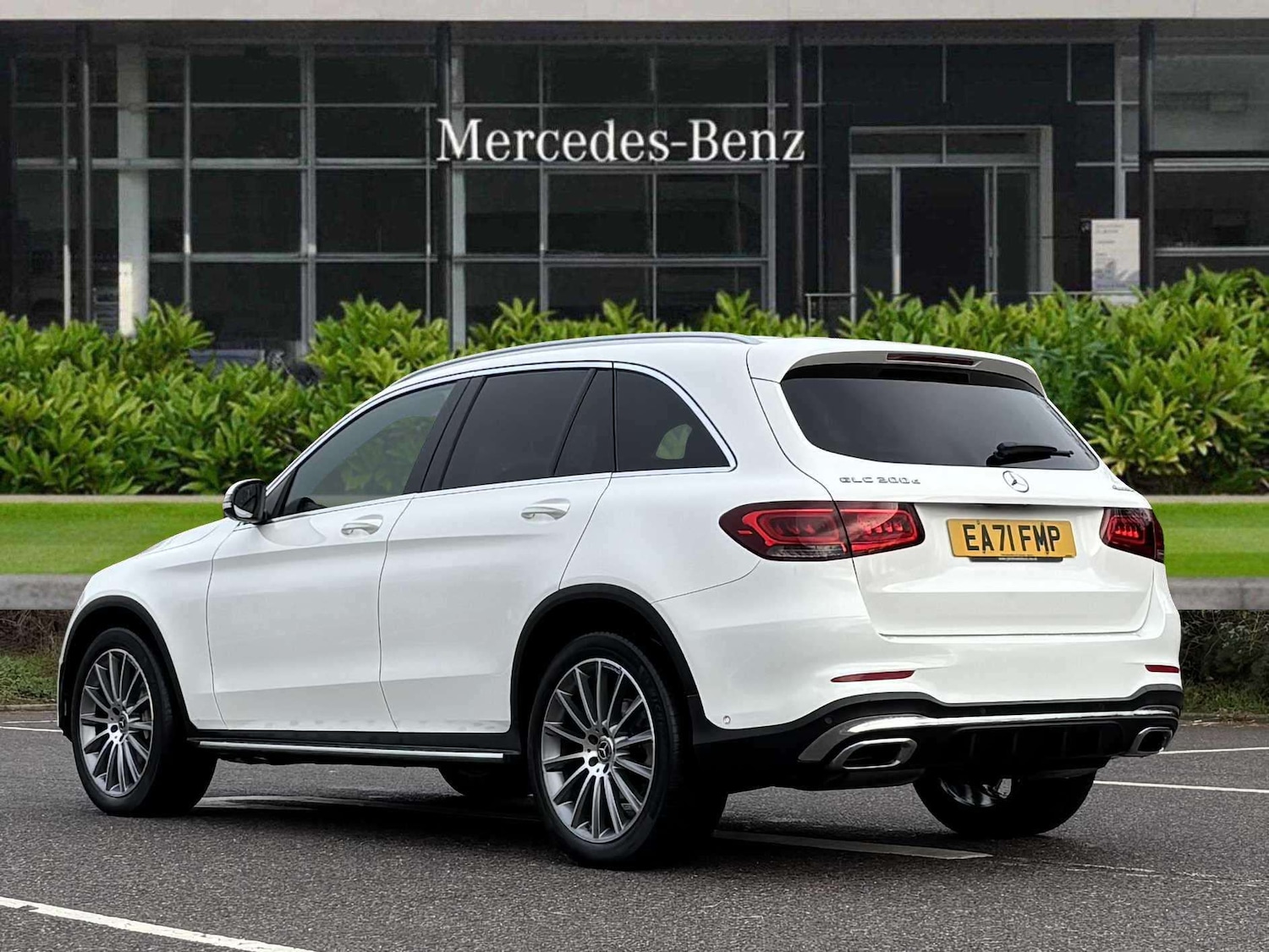 Used Mercedes-Benz GLC 2022 for sale - 77270175: Photo 2