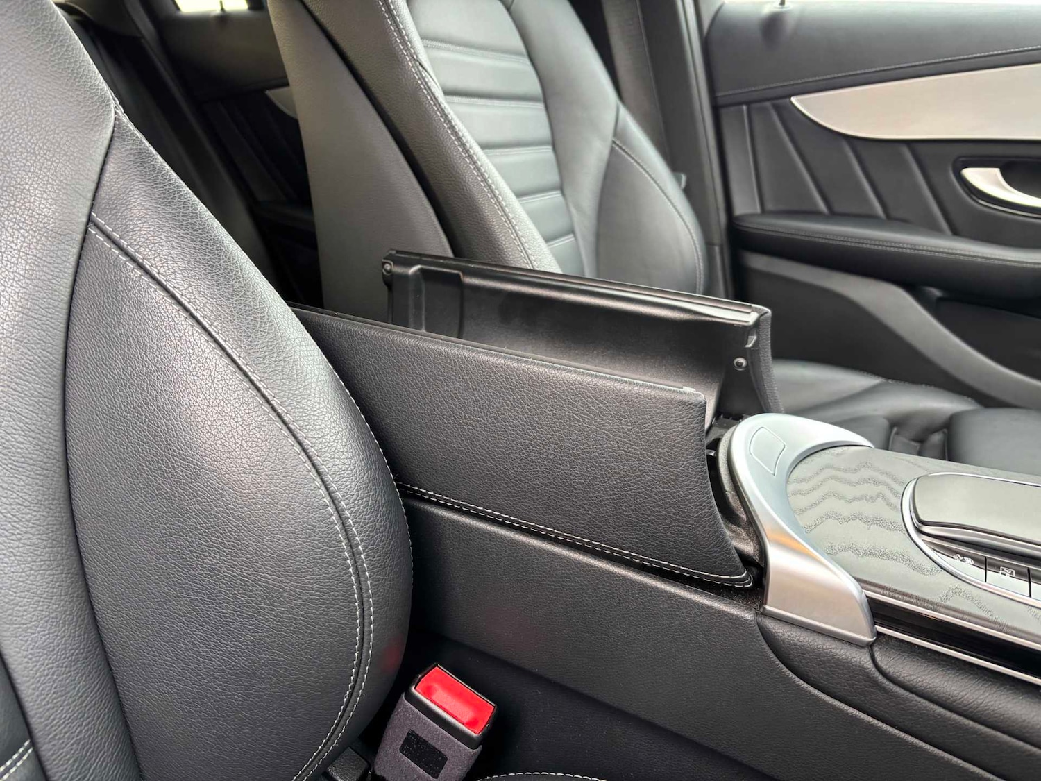 Used Mercedes-Benz GLC 2022 for sale - 77270175: Photo 31