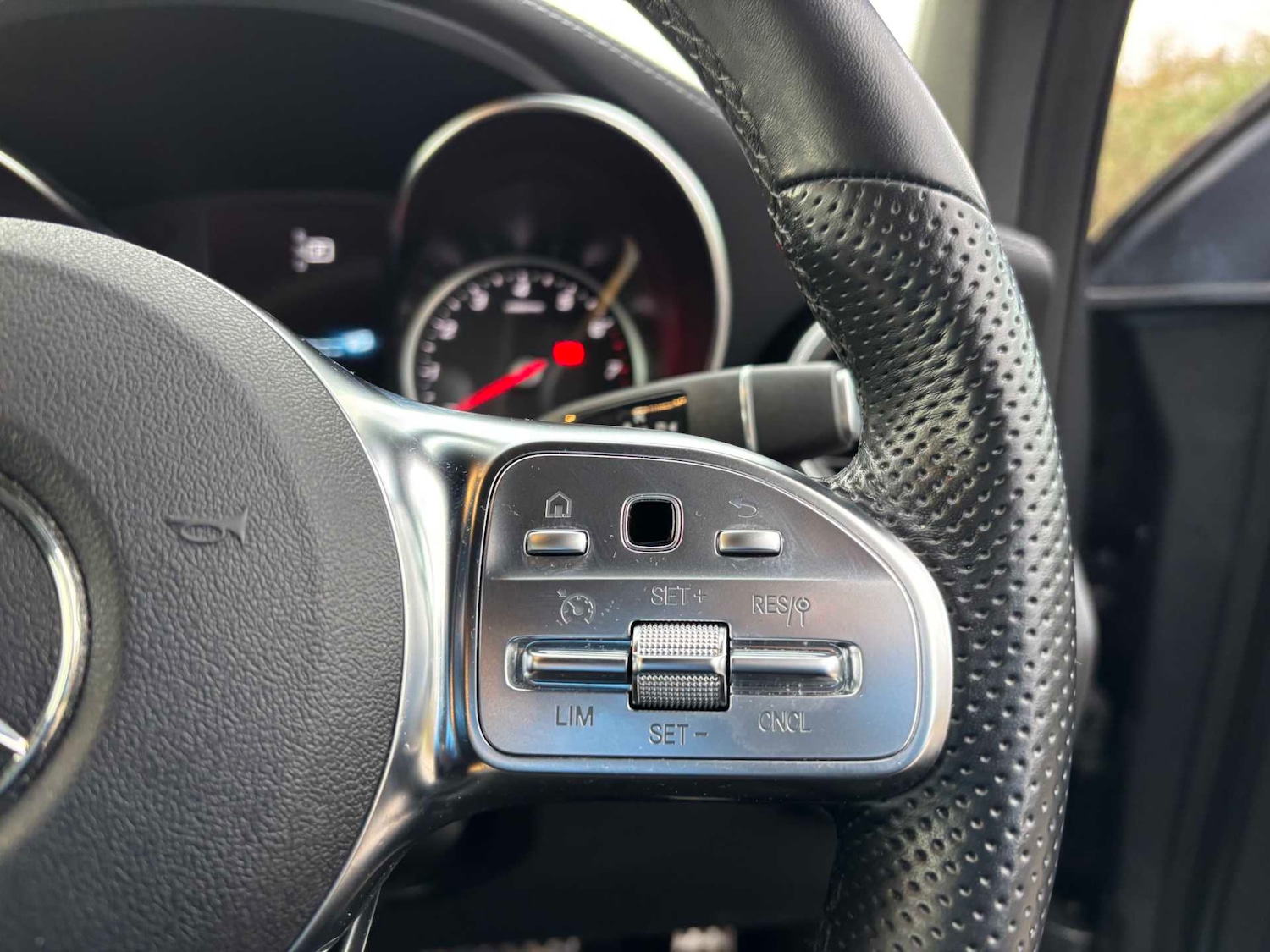 Used Mercedes-Benz GLC 2022 for sale - 77810948: Photo 19