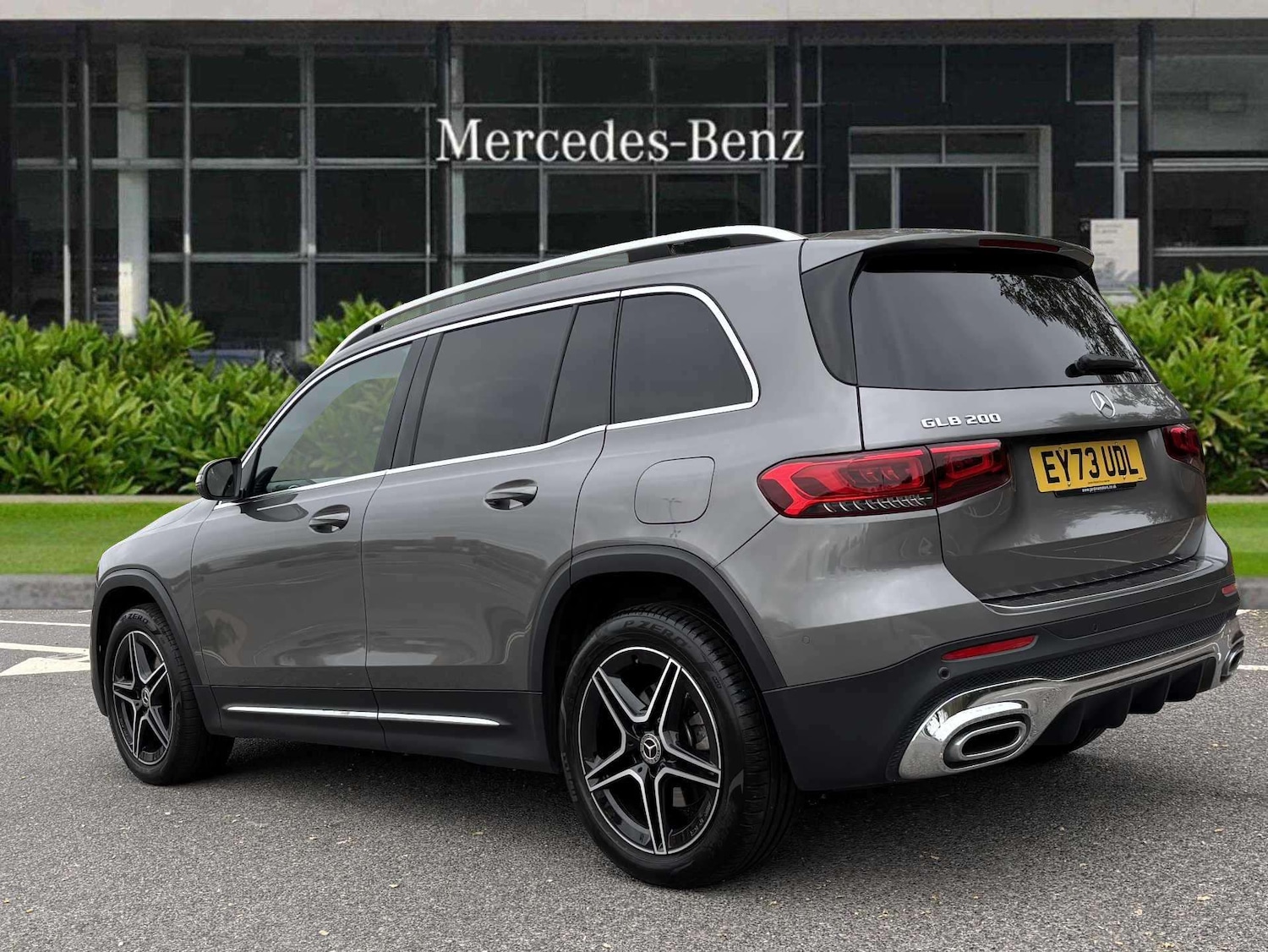 Used Mercedes-Benz GLB 2023 for sale - 76310861: Photo 2