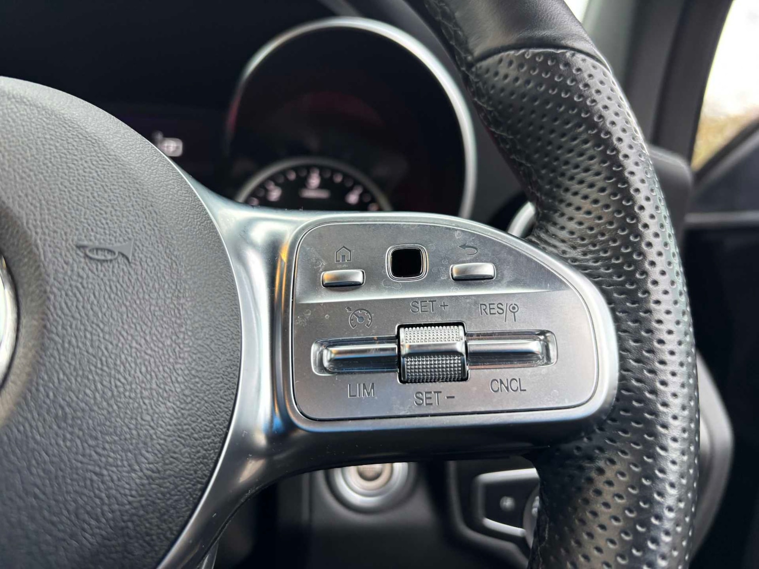 Used Mercedes-Benz GLC 2022 for sale - 76938243: Photo 19