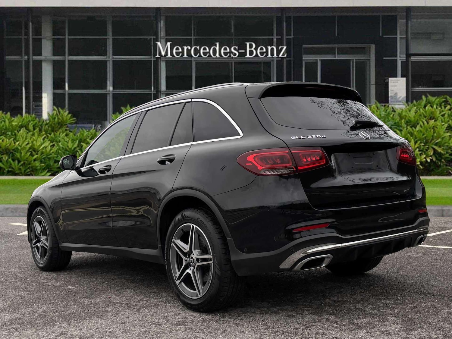 Used Mercedes-Benz GLC 2022 for sale - 76938243: Photo 2
