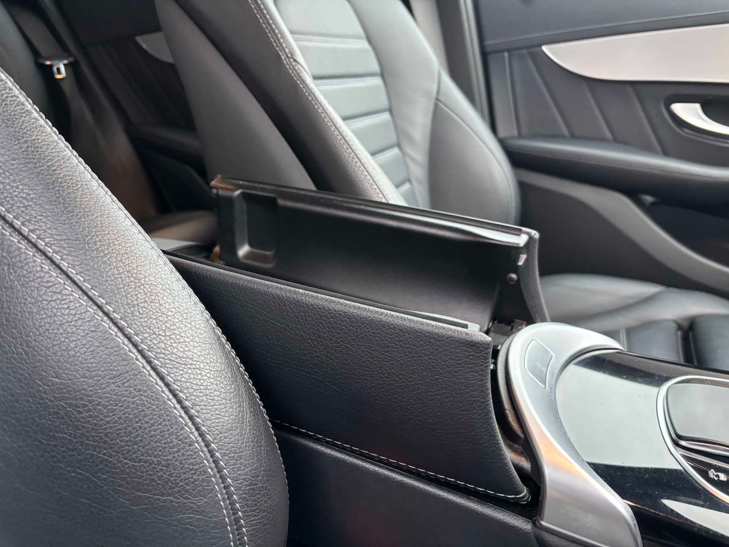 Used Mercedes-Benz GLC 2022 for sale - 76938243: Photo 31