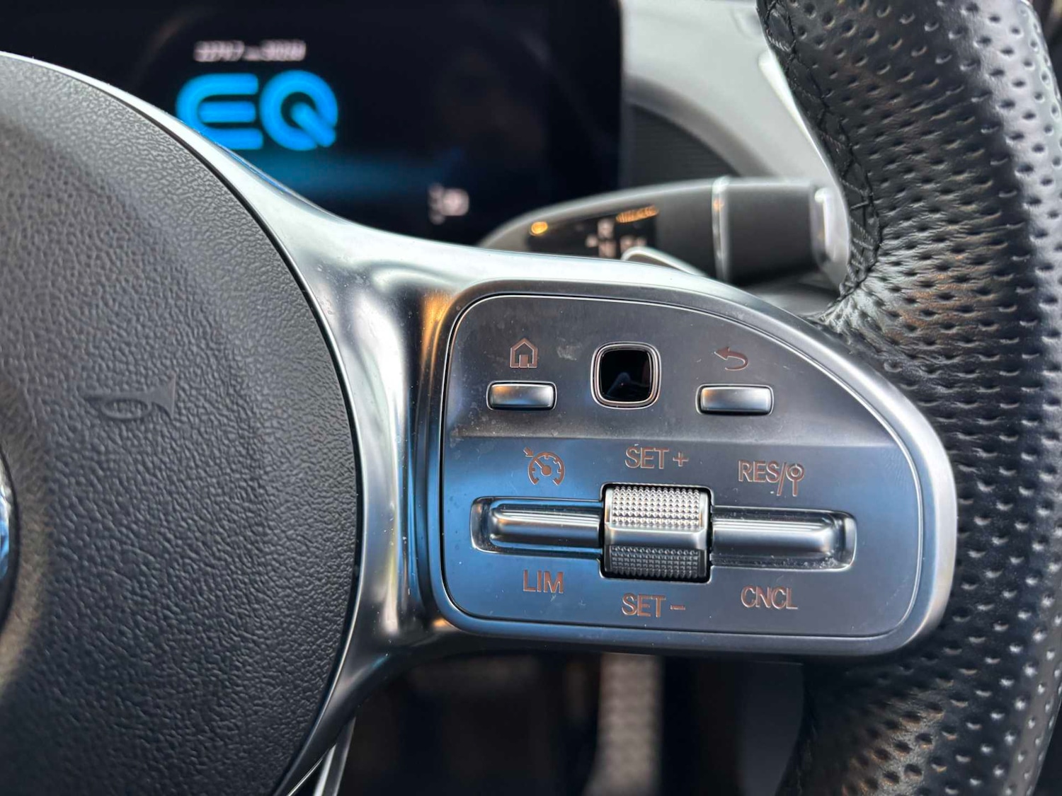 Used Mercedes-Benz EQC 2020 for sale - 77458500: Photo 15