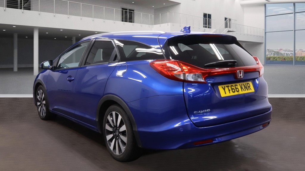 Used Honda Civic 2016 for sale - 77891616: Photo 3