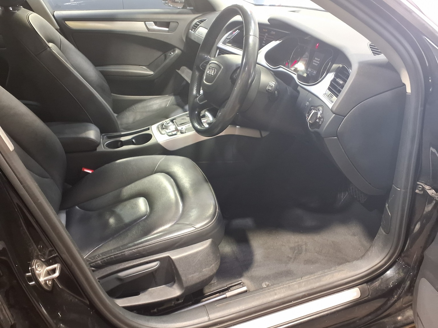 Used Audi A4 2015 for sale - 76982764: Photo 6