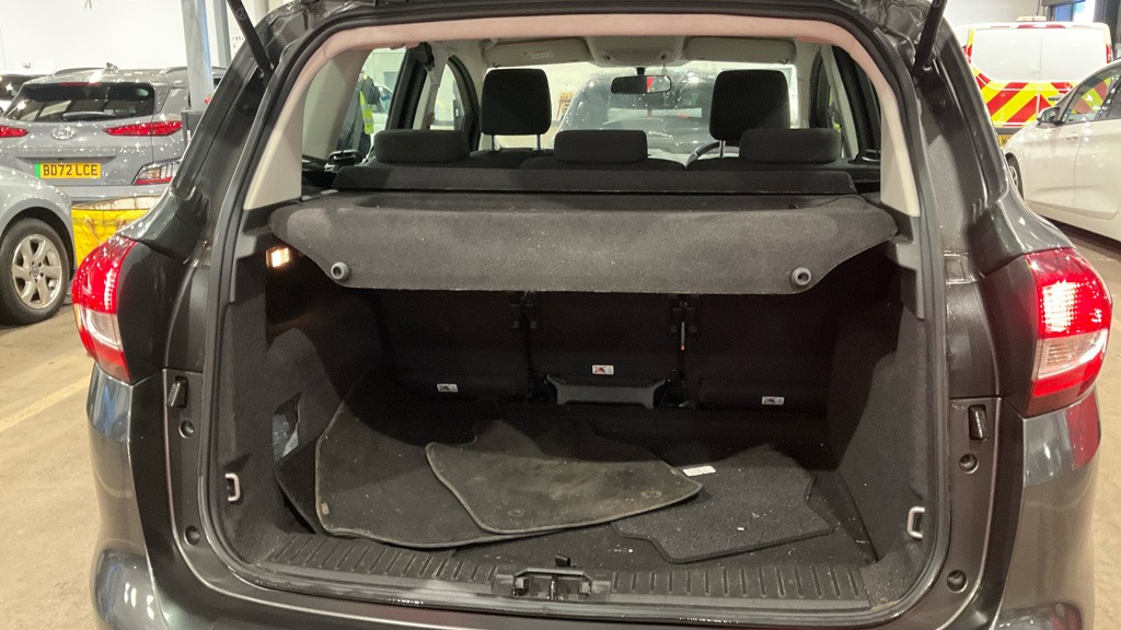 Used Ford C-Max 2017 for sale - 76547863: Photo 7