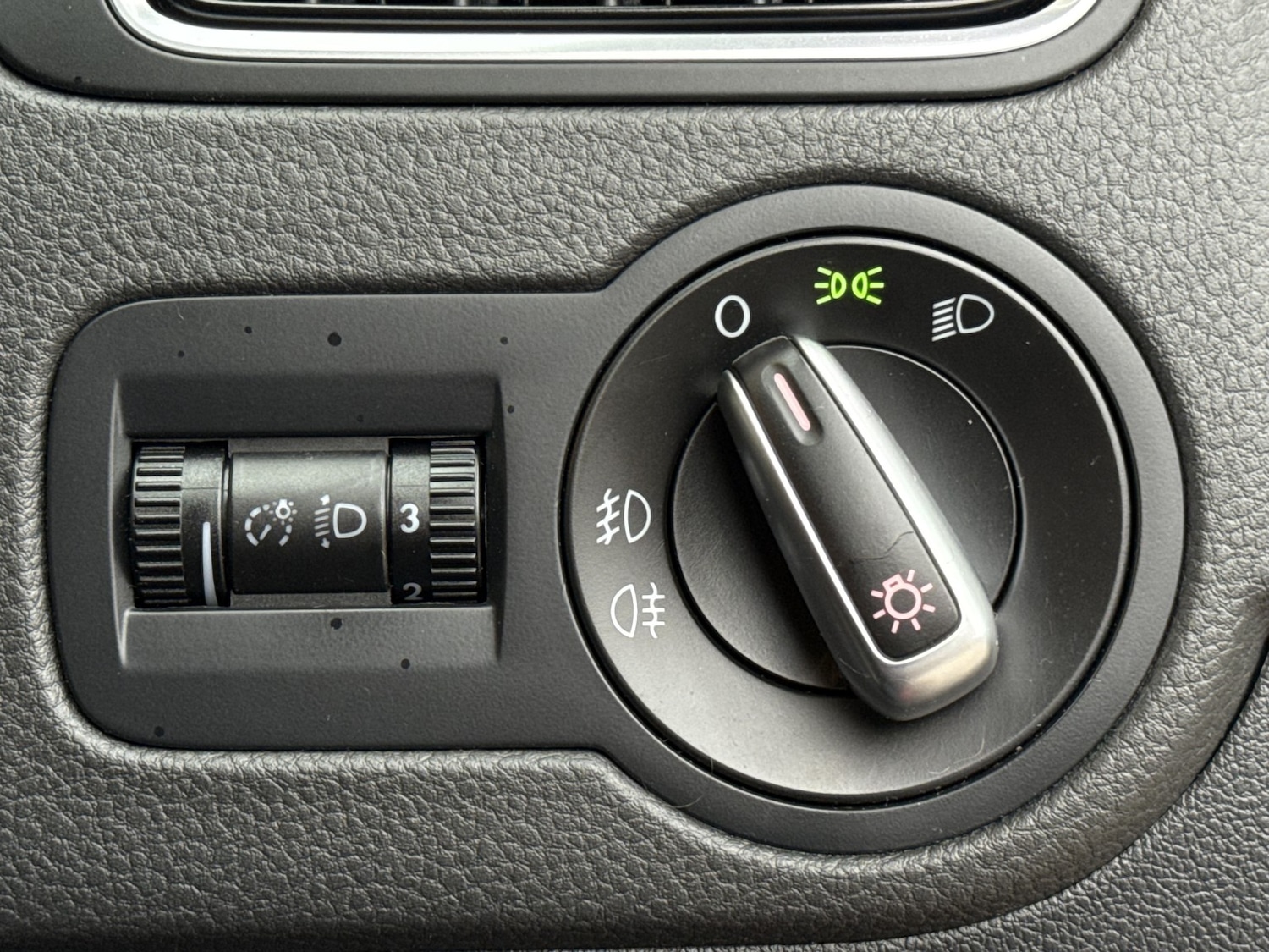 Used Volkswagen Polo 2013 for sale - 77289206: Photo 23