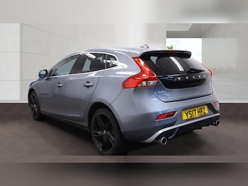 Used Volvo V40 2017 for sale - 79302121: Photo