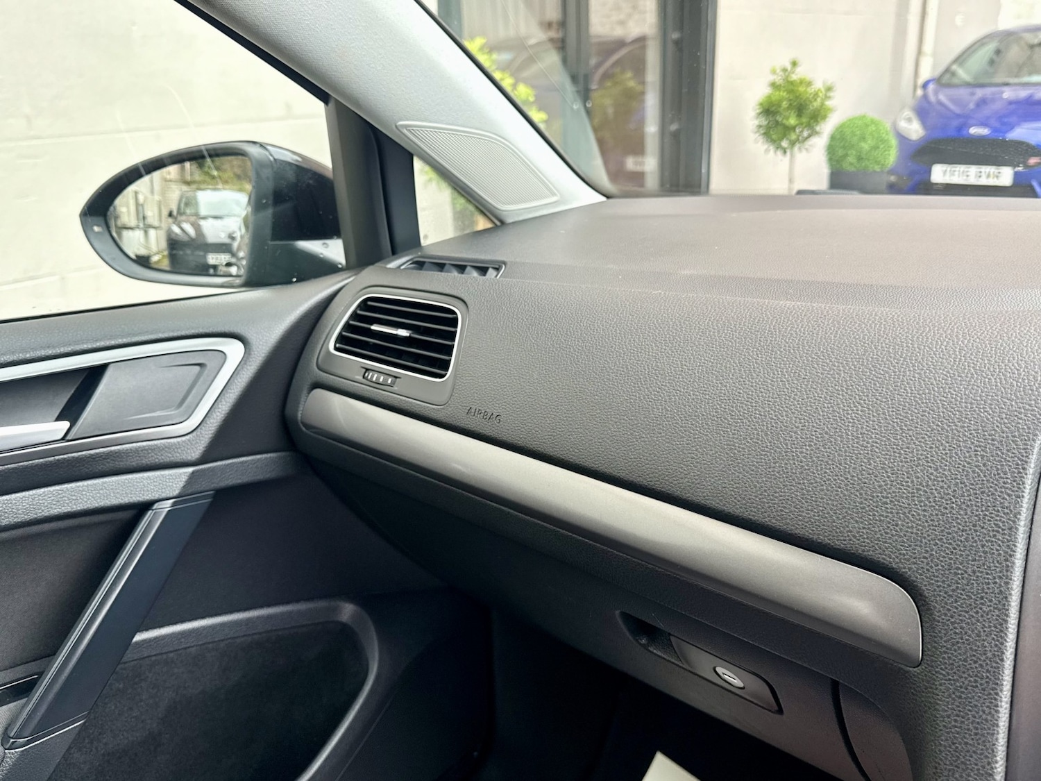 Used Volkswagen Golf 2013 for sale - 76974412: Photo 19