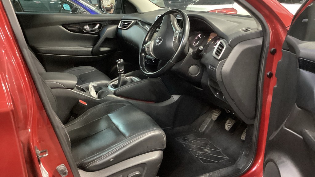 Used Nissan Qashqai 2015 for sale - 76347113: Photo 7