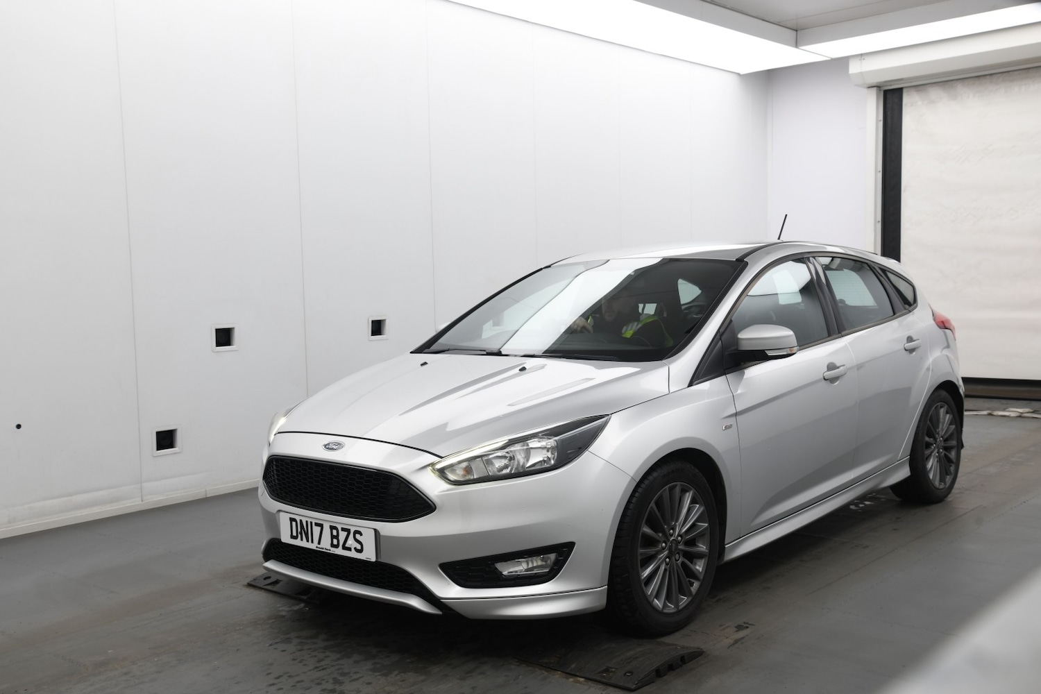 Used Ford Focus 2017 for sale - 77792809: Photo 4
