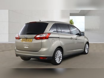 Used Ford Grand C-Max 2015 for sale - 79302072: Photo