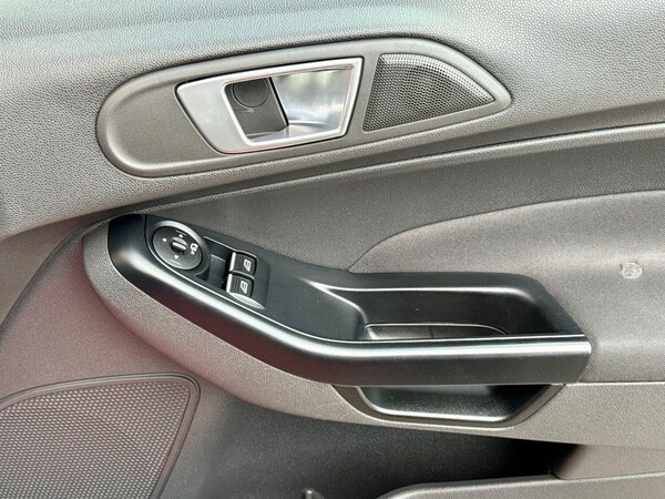 Used Ford Fiesta 2016 for sale - 76186609: Photo 29