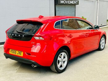 Used Volvo V40 2015 for sale - 75361653: Photo