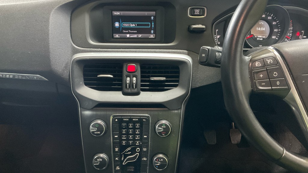 Used Volvo V40 Cross Country 2016 for sale - 76559935: Photo 11