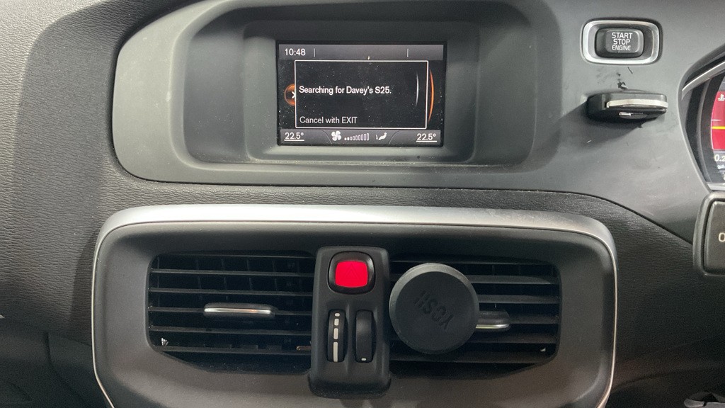 Used Volvo V40 2015 for sale - 76656125: Photo 10