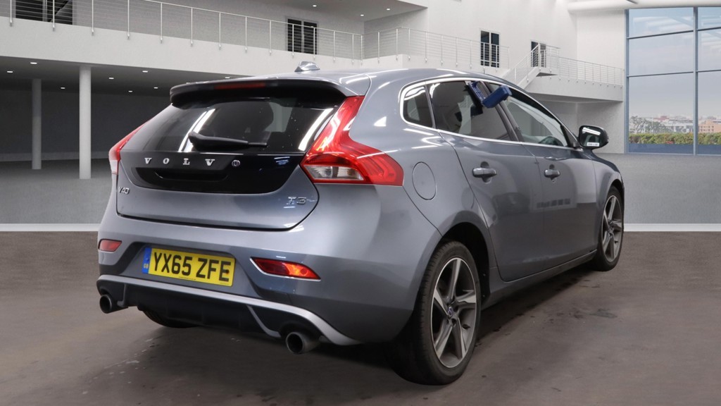 Used Volvo V40 2015 for sale - 76656125: Photo 4